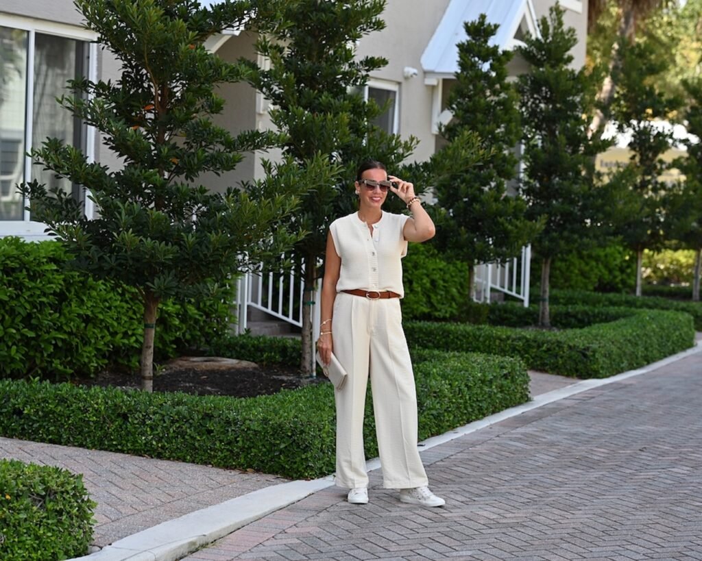 Elegant Ivory: Embrace Minimalist Style of the Day Elegant Ivory: Embrace Minimalist Style of the Day
