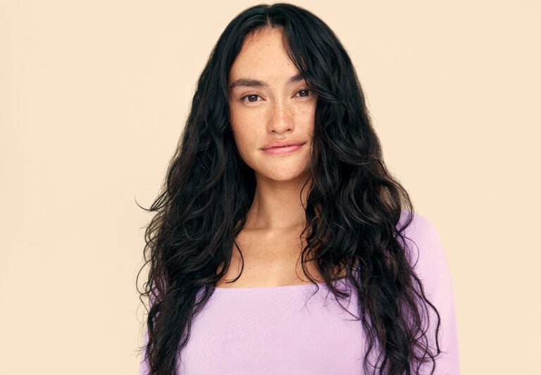 Ultimate Guide to 2A Hair: Essential Care, Routine, and Styling Tips for Gorgeous Waves