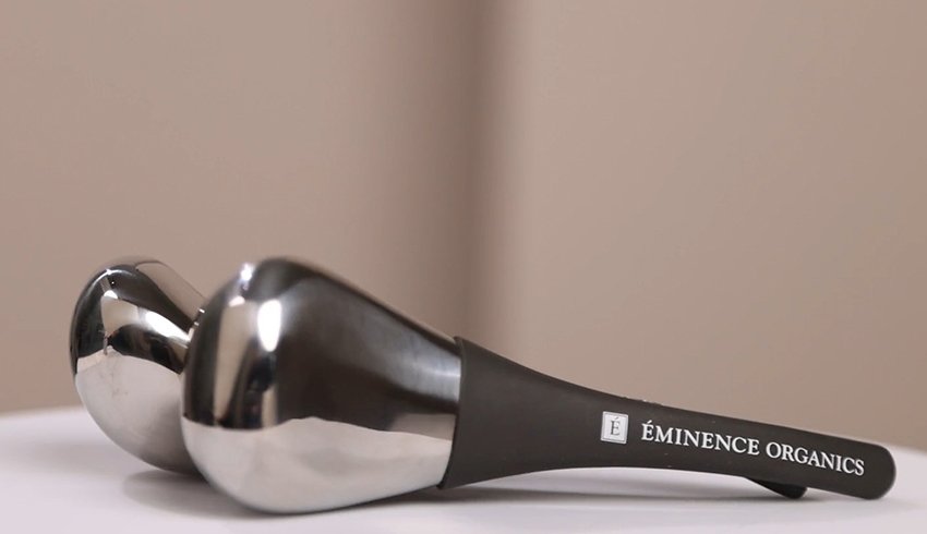 Achieve a Natural Facelift: Explore Gua Sha, Cryo-Thermal Tools, and Effective Techniques