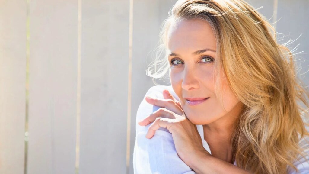 Ultimate Skincare Guide: Revitalize Your Routine for Women Over 40 Ultimate Skincare Guide: Revitalize Your Routine for Women Over 40