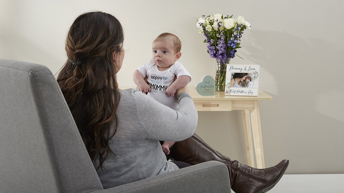 Top 5 Thoughtful Mother’s Day Gifts for New Moms That They’ll Cherish Forever