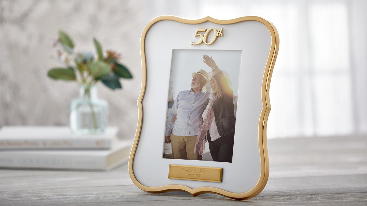 Top Unique Gift Ideas to Celebrate a 50th Wedding Anniversary